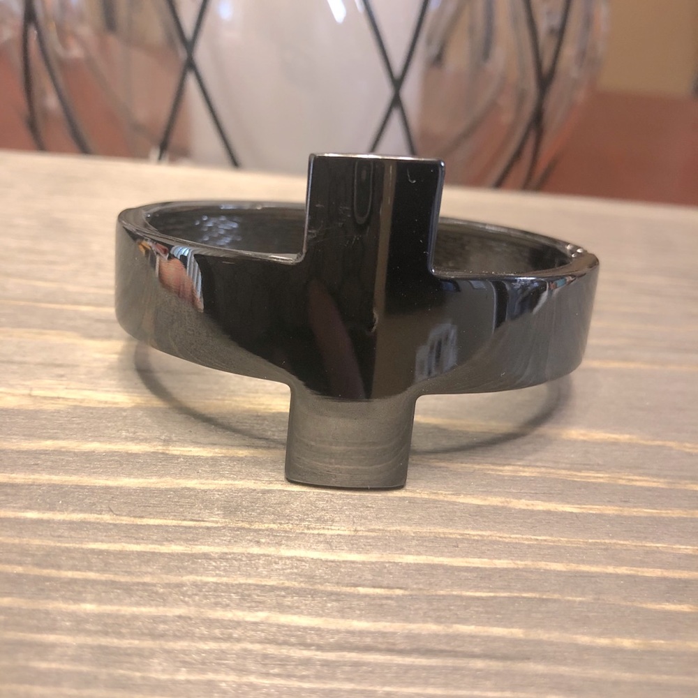 Cross cuff bracelet